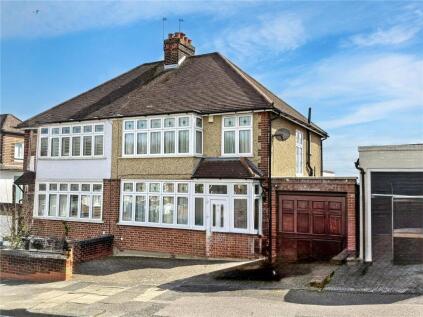 Woodfall Avenue, Barnet, EN5