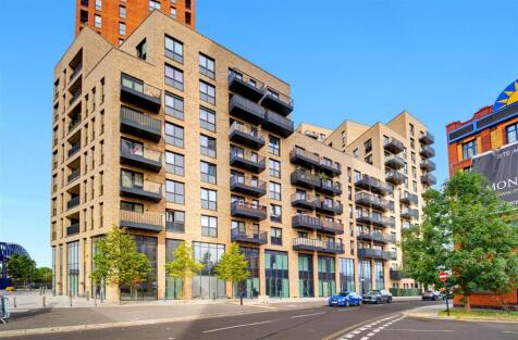 Healum Avenue, Southall