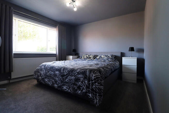 4 bed Detached for sale Image 12