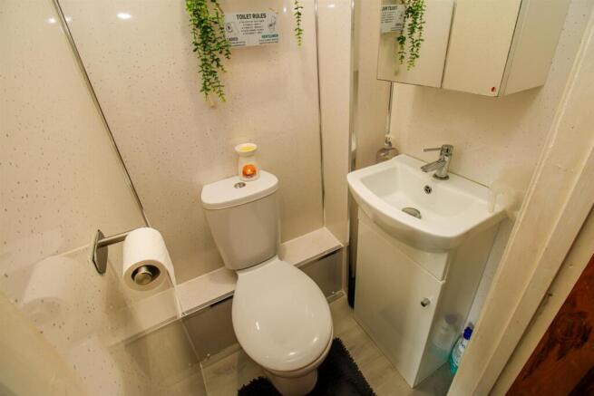 3 bed Semi-Detached for sale Image 7