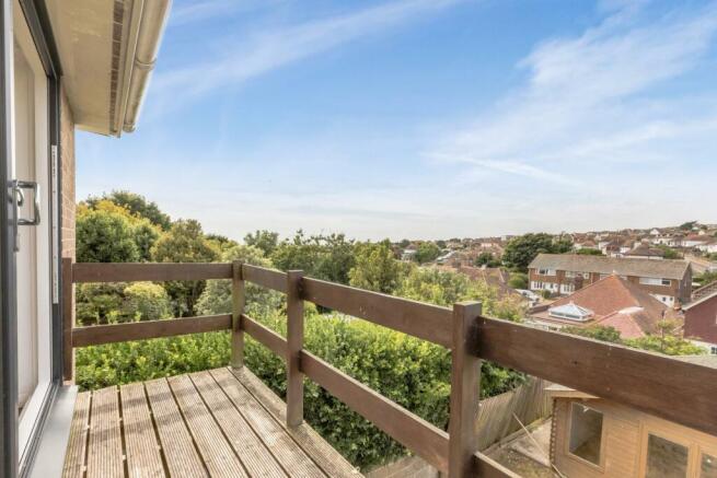 Ashurst Avenue-8.JPG