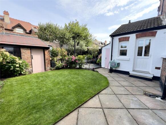 Dunraven Road, West Kirby, Wirral, Merseyside, CH48 photo 4