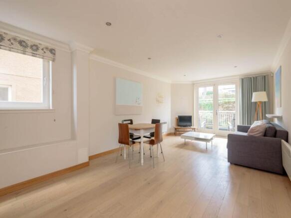 61279_HamiltonCourt-
