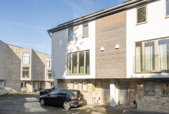 1441063-1-69de088...