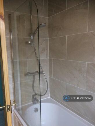 2 bed Flat to rent Image 7