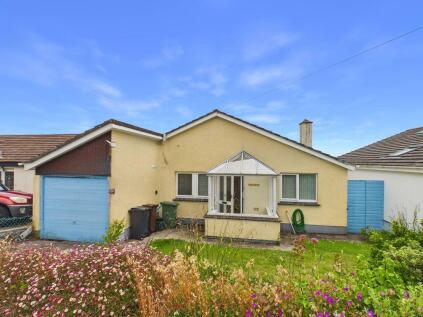 Lidden Crescent, Penzance - Sea views