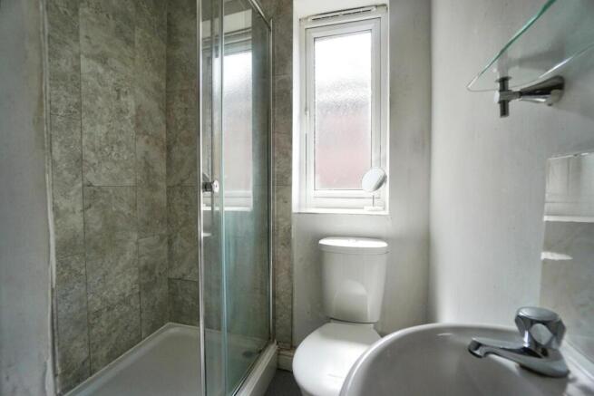 4 bed Terraced to rent Image 9