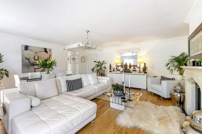 Sitting/Dining Room