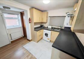 5a, High Street North, East Ham, London E6 1HS