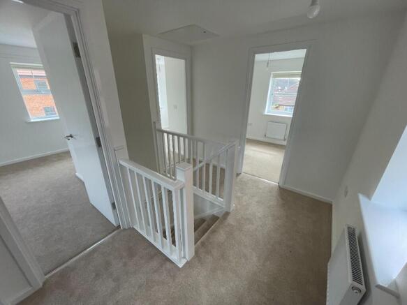 3 bed Detached to rent Image 11