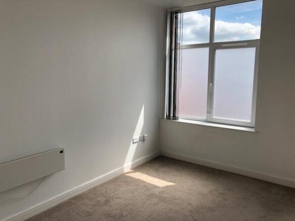 1 bed Flat to rent Image 9