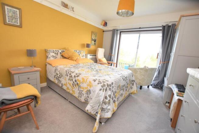 BEDROOM 2.JPG