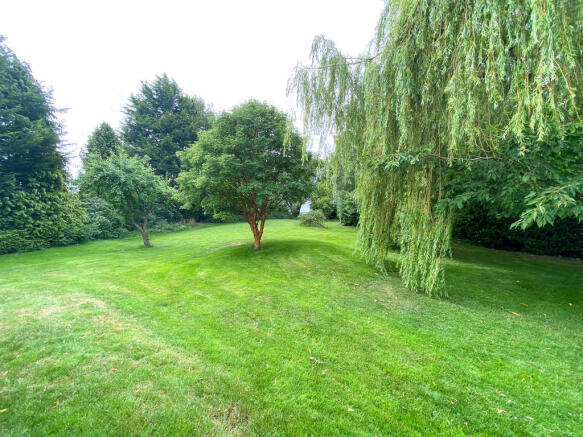 Large Rear Garden
