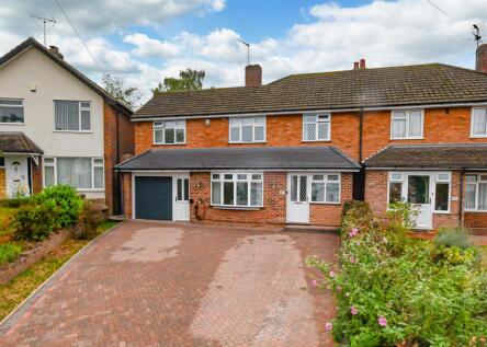Lindale Drive, Wombourne, Wolverhampton