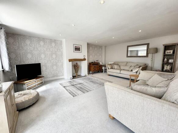 Lounge Dining Kitchen