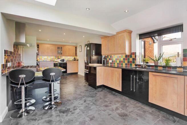 kitchen/family...