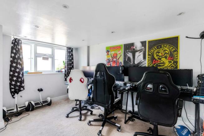 BEDROOM 4/STUDY