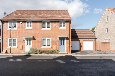Larch Close, Lyde Green, Bristol