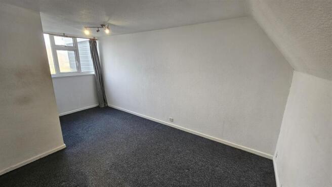 3 bed Semi-Detached Bungalow for sale Image 5