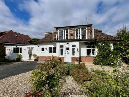 Sea Road, Fairlight,