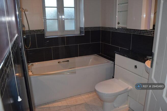 3 bed Detached to rent Image 9