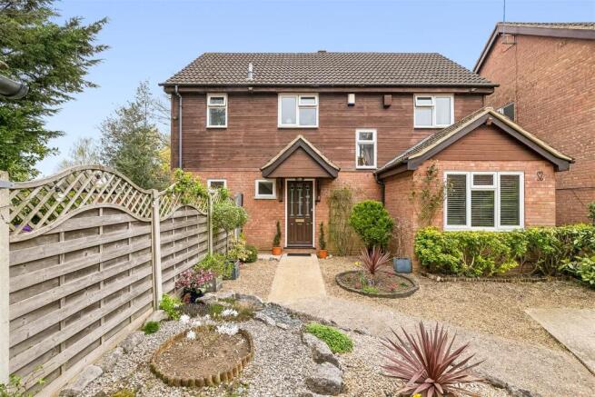 Parker Close, Letchworth Garden City photo 4