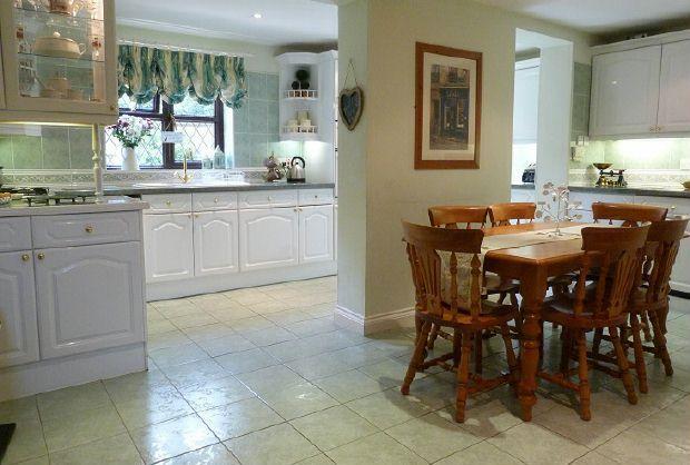 Breakfast Room