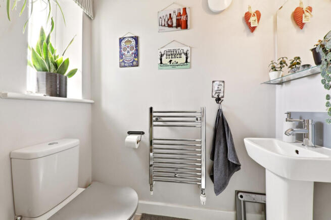 3 bed Semi-Detached for sale Image 7