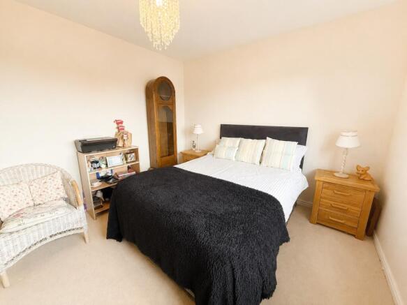 1 Devorgilla Place, Dumfries DG1 3FR - Braidwoods