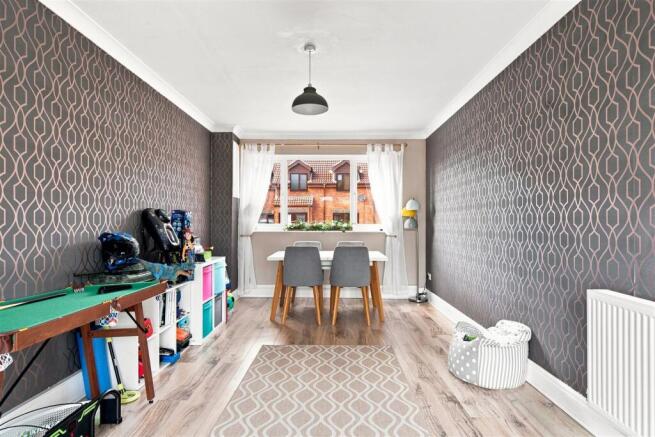 4 bed Detached for sale Image 6