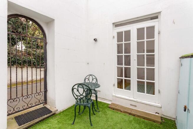 courtyard garden