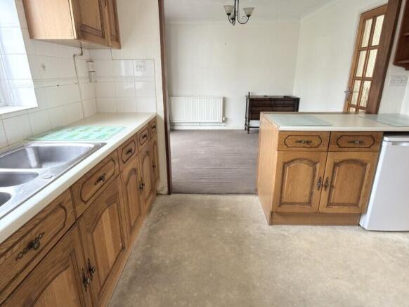 Kitchen Pic 1