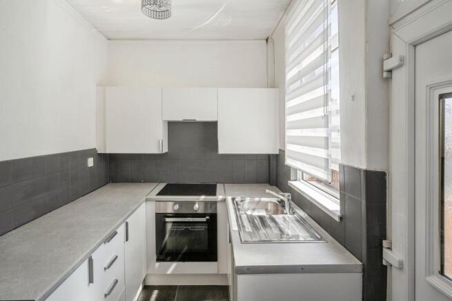 2 bed Semi-Detached for sale Image 7