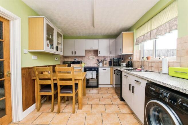 Brewin Road, Tiverton, Devon, EX16 photo 4