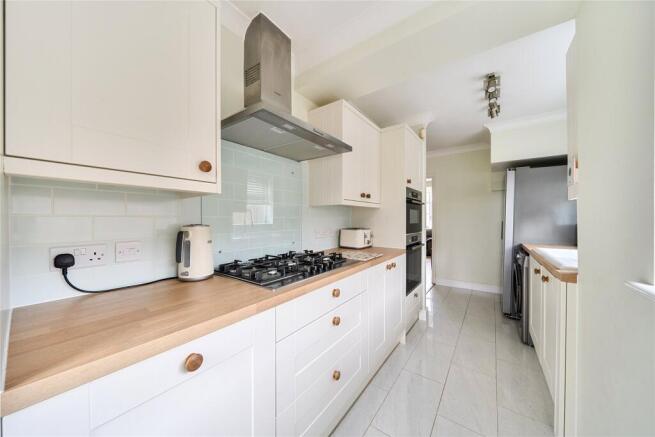 Ditmas Avenue, Kempston, Bedfordshire, MK42 photo 4