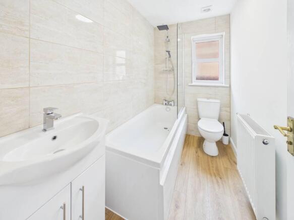 2 bed Semi-Detached for sale Image 11
