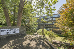 26, 45 Bromwich House, Howson Terrace, Richmond TW10 6RU