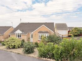 2, Heol Bryncelyn, Dafen, Llanelli SA14 8WE