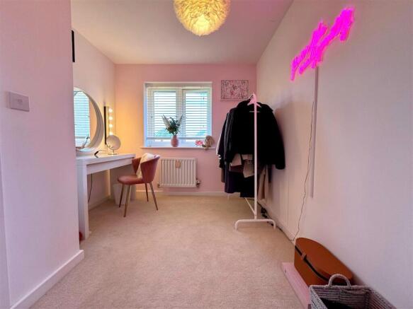 bedroom 3.jpg