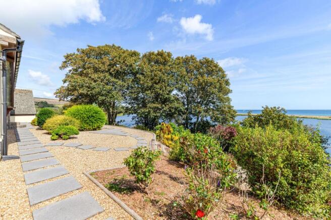 Garden & View