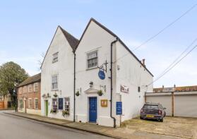 Flat 2, 4, Guildhall Street, Chichester PO19 1NJ