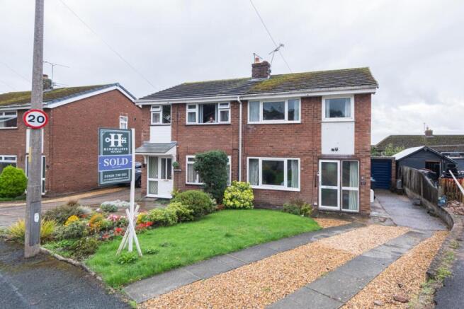3-bed semi-detached on Oathills Drive, Tarporley, £285,000