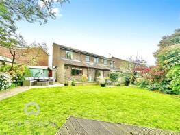 20, Wallis Close, Dartford DA2 7BE