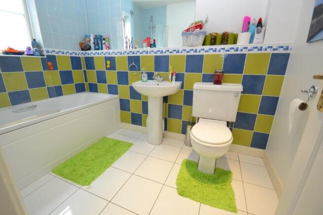 Family Bathroom 