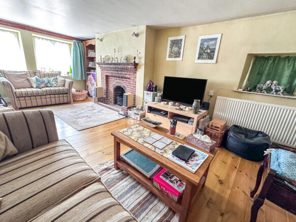 Eastrop, Highworth photo 4