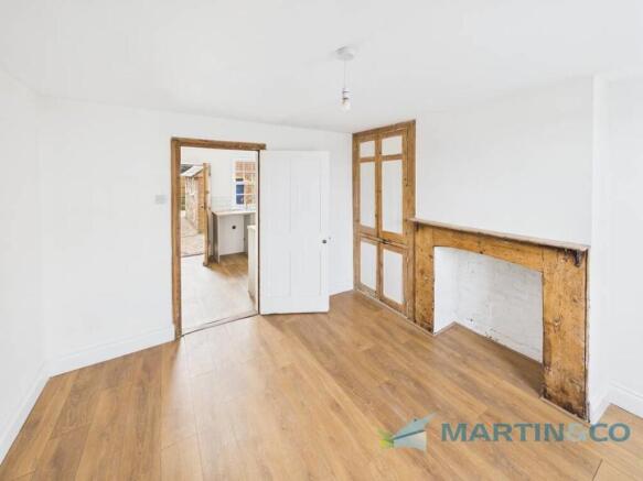 CAM02145G0-PR0101...