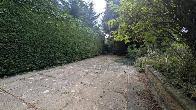 5 bed Detached for sale Image 10