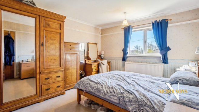3 bed Semi-Detached for sale Image 12