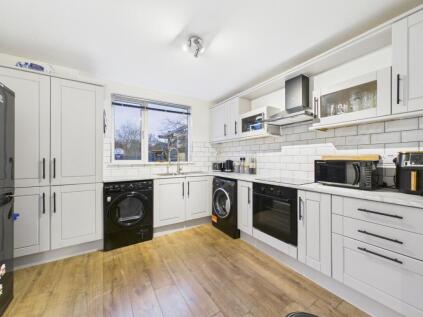 , Eastmount Avenue, Hull, HU8 9EW