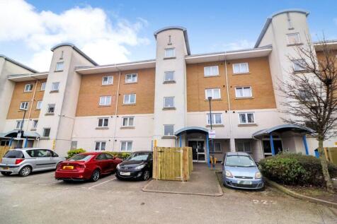 Macarthur Close, Erith, DA8